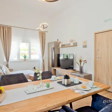Giannis Apartment Diafani