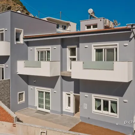 Giannis Apartment *