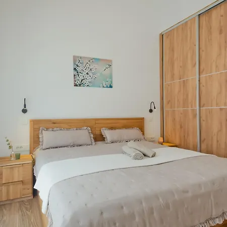 Giannis Apartment