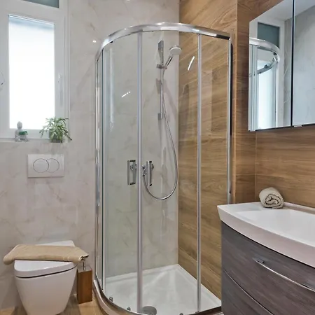 Giannis Apartment